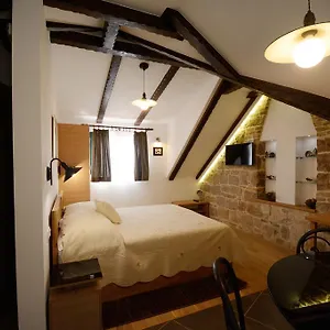 Desideria Guest house